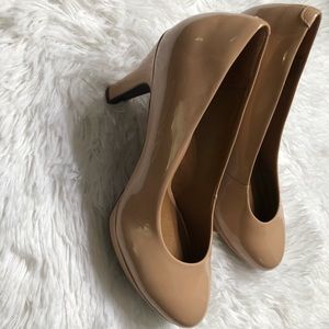 Tan Patent Leather Pumps